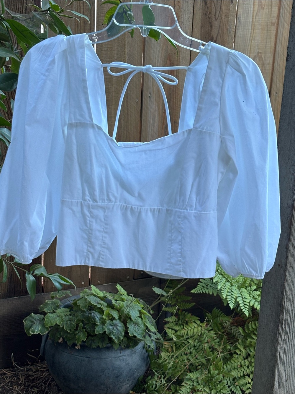 Abercrombie & Fitch White Puff Sleeve Crop Top - LIKE NEW! - Size Small